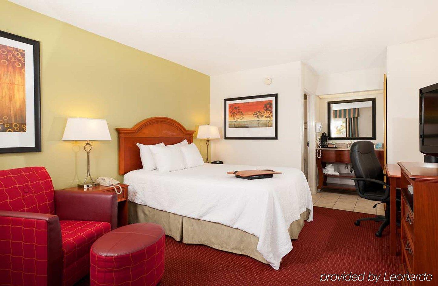 Baymont By Wyndham Orangeburg North Otel Dış mekan fotoğraf
