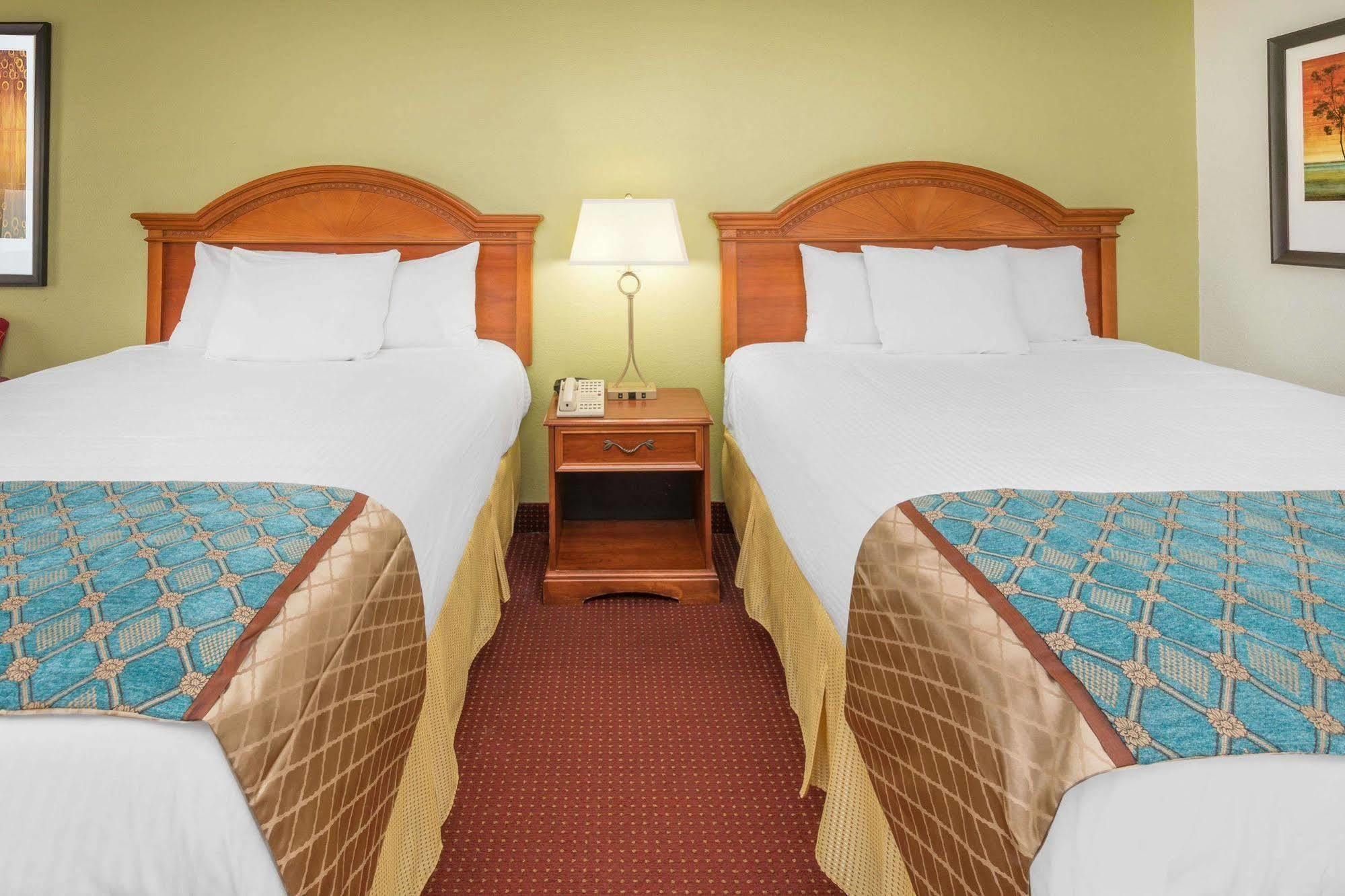 Baymont By Wyndham Orangeburg North Otel Dış mekan fotoğraf
